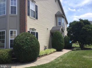 301 Tree Top Ct, Warminster, PA 18974