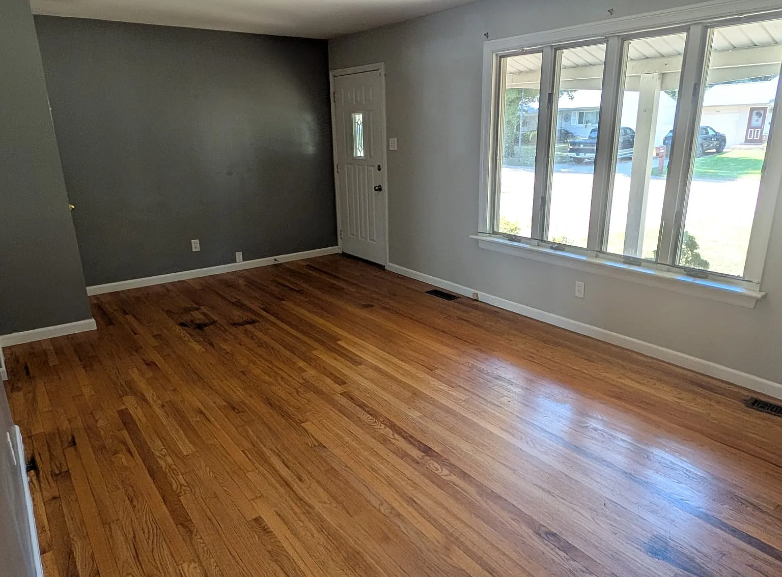11035 Mars Ln — Photo 1