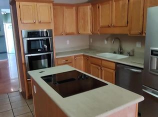 629 Lakeview Cir SE, Rio Rancho, NM 87124