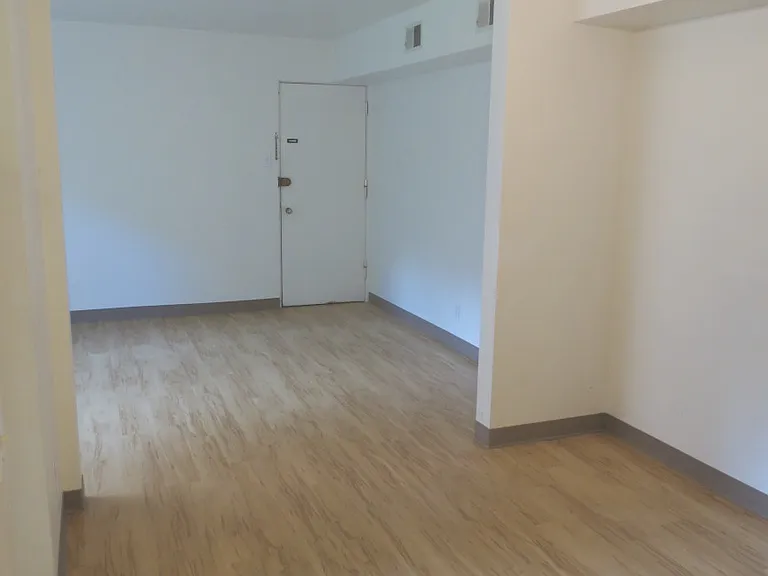 5712 Phillips Ave #B5 — Photo 22