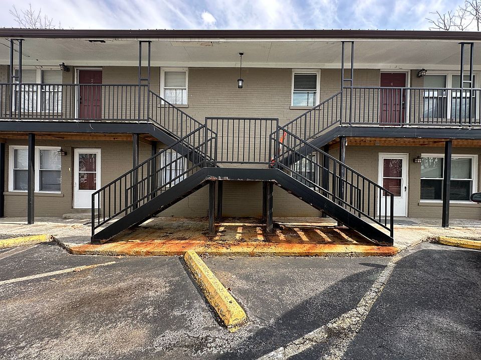 1st image of 508 College St APT 21