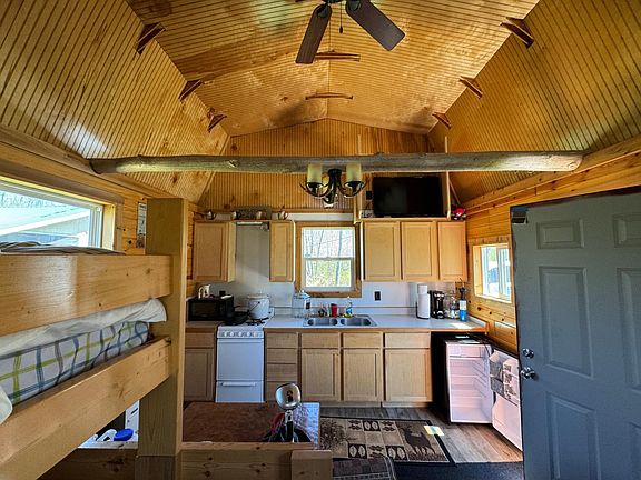 4th image of 7233 Brown Rd