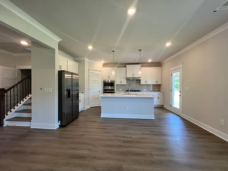 360 Winding Rose Dr — Photo 7