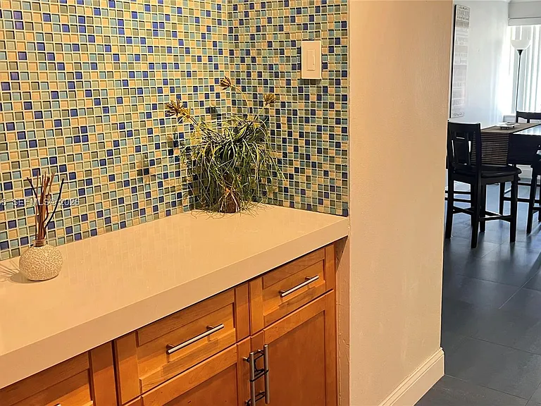 401 Golden Isles Dr #101 — Photo 10