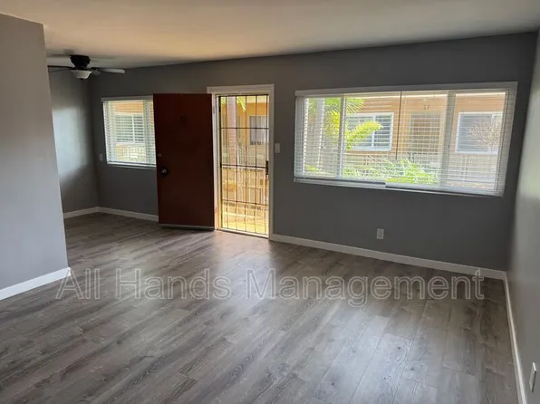 3025 E 5th St APT 10, Long Beach, CA 90814