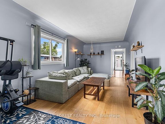 5th image of 129 Giles St