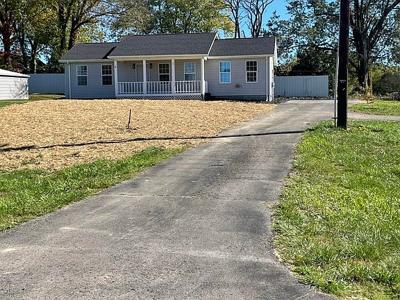 3rd image of 55 McFalls Rd
