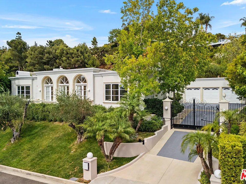 475 Martin Ln