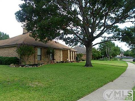 2nd image of 420 Larchbrook Dr
