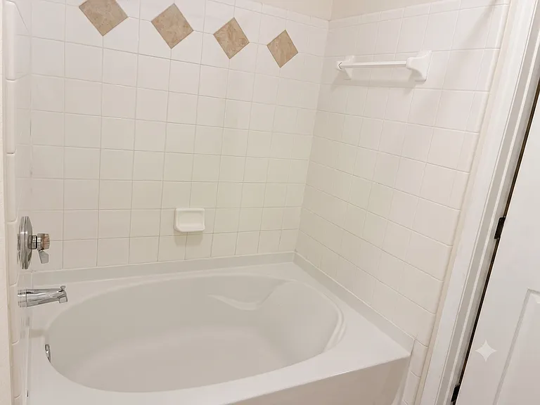12837 Madison Pointe Cir #206 — Photo 8