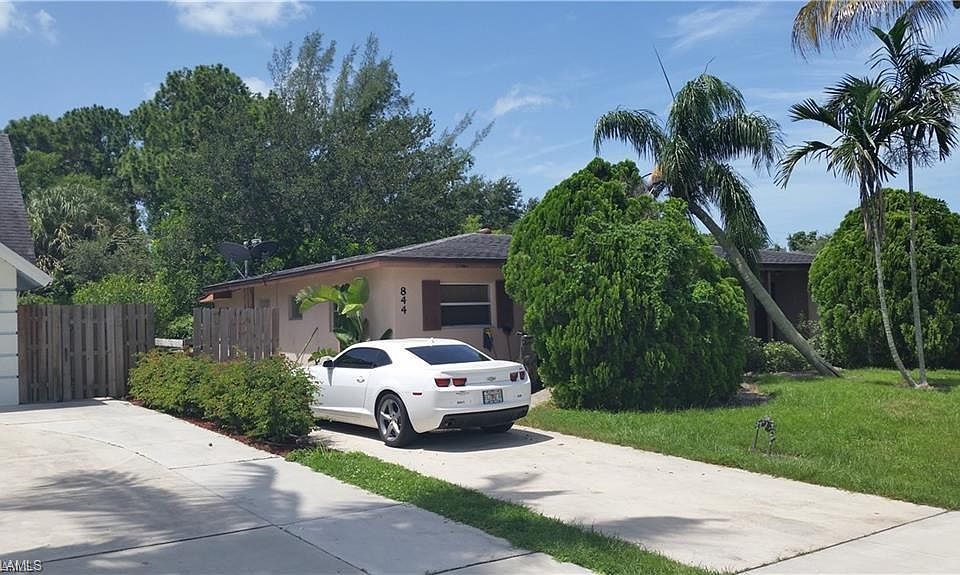 1st image of 844 94th Ave N