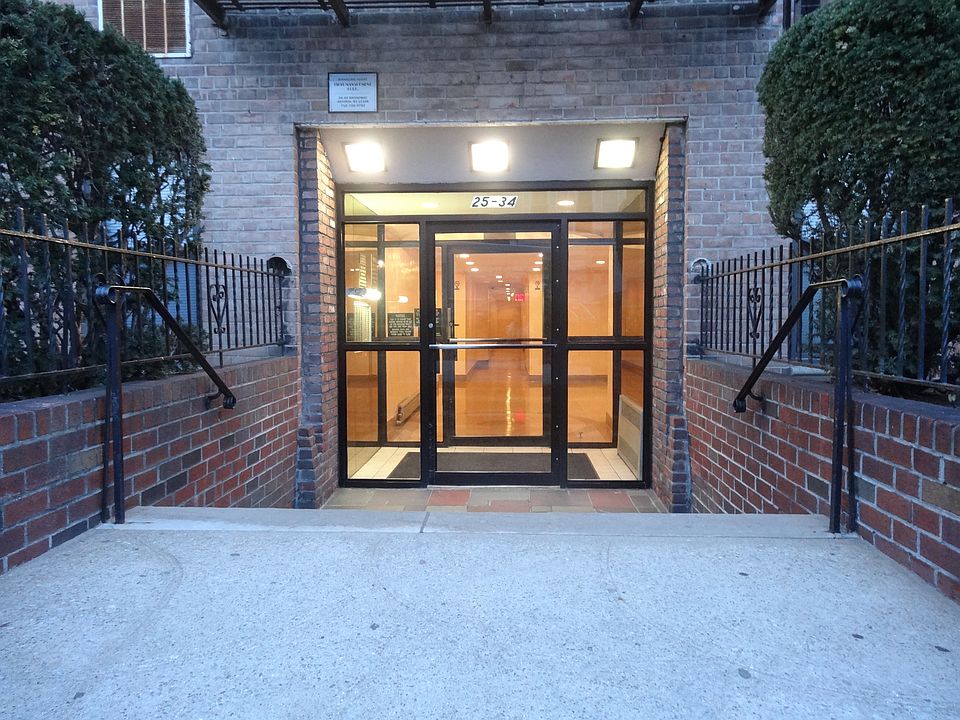1st image of 2534 Crescent St #5E