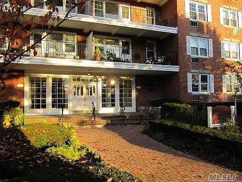 1st image of 70 N Grove St APT 4L