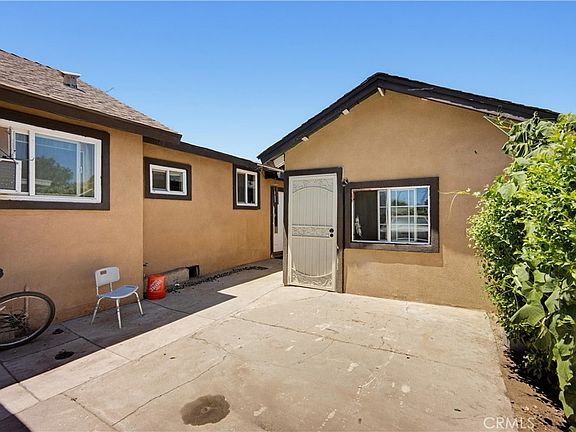 4th image of 24226 Monterey Ave
