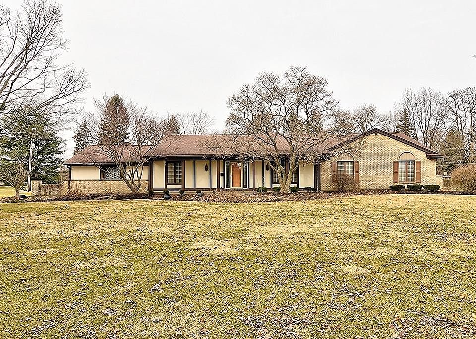 1st image of 61 Sunnyridge Ln