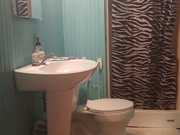 3 bathroom