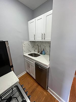 3rd image of 452 W 145th St APT 3F2