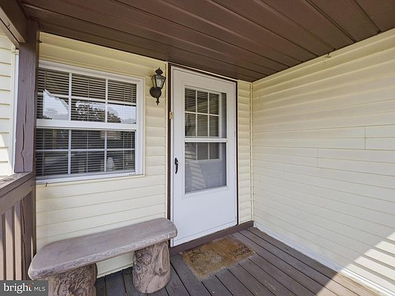 3rd image of 1024 Warm Spring Rd Trailer 19