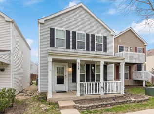 714 Four Seasons Blvd, Aurora, IL 60504