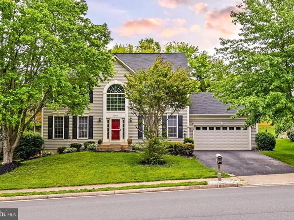16049 Hayes Ln, Woodbridge, VA 22191