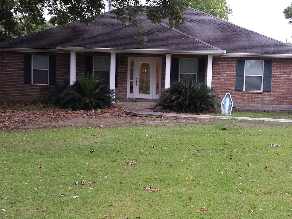 1st image of 110 Nunez Ln
