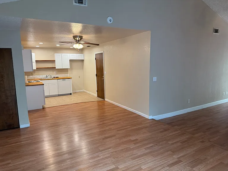 6893 Folsom Oaks Ct — Photo 4