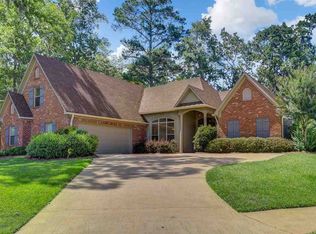 111 Windfall Pl, Clinton, MS 39056
