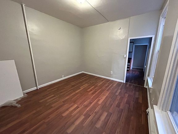 4th image of 516 W Tilghman St APT 1