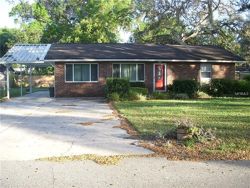1st image of 26 Poinsettia Dr