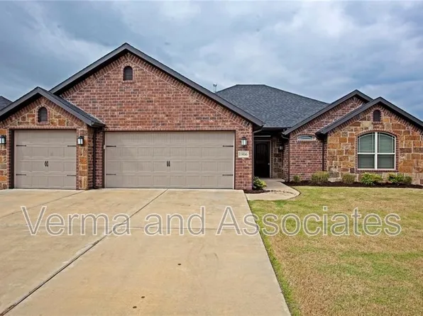 1906 SW Cypress St, Bentonville, AR 72713