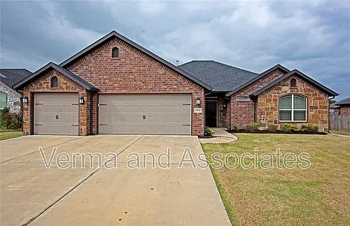 1906 Cypress St Photo 1