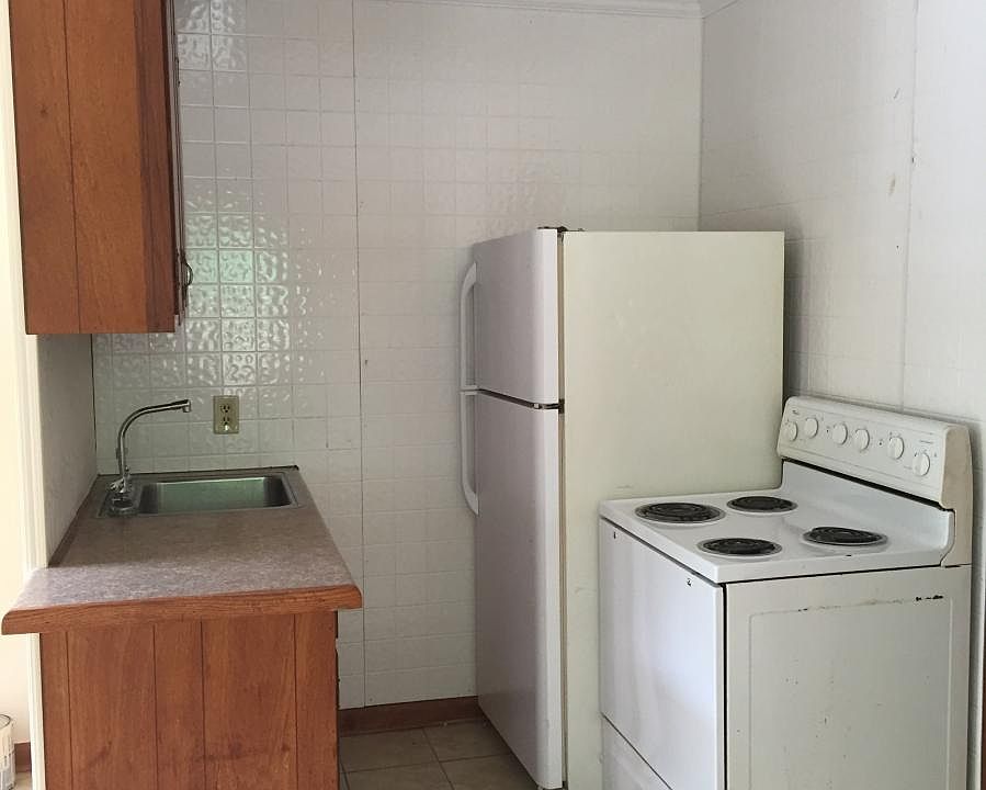 2nd image of 304 W Sevier Hts APT 4