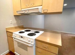 2440 54th Pl SW UNIT 6, Seattle, WA 98116