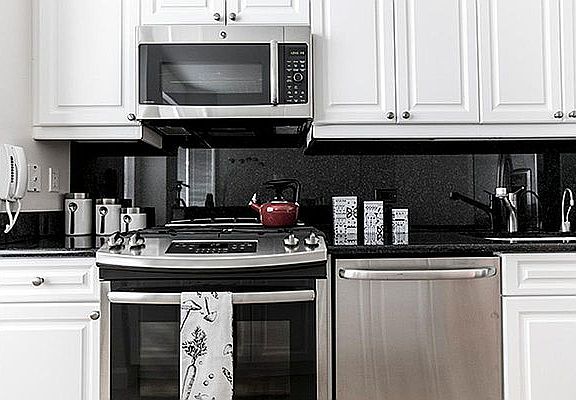 3rd image of 1930 Broadway APT 4B
