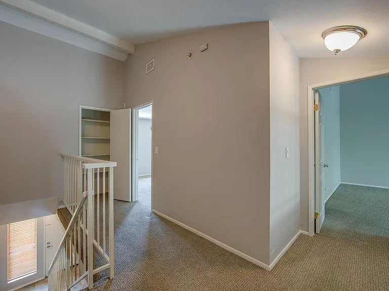 2001 Wheelwright Ln — Photo 8