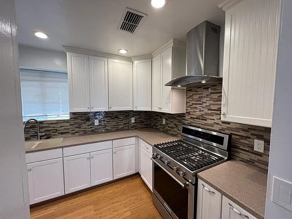 3rd image of 816 50th St