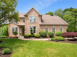 1820 Madison Dr, Coraopolis, PA