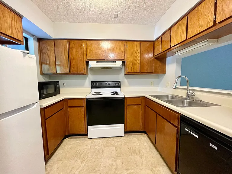 405 Harbison Blvd #825 — Photo 3