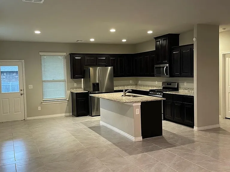 13728 The Brook Blvd — Photo 10