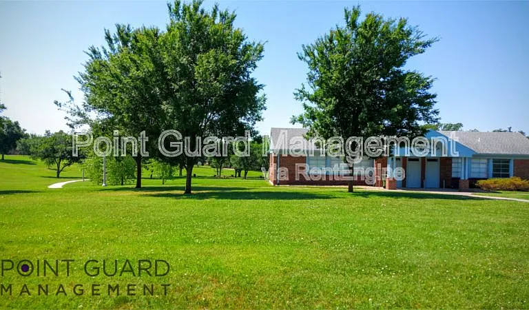 1717 N Vassar Ave — Photo 20
