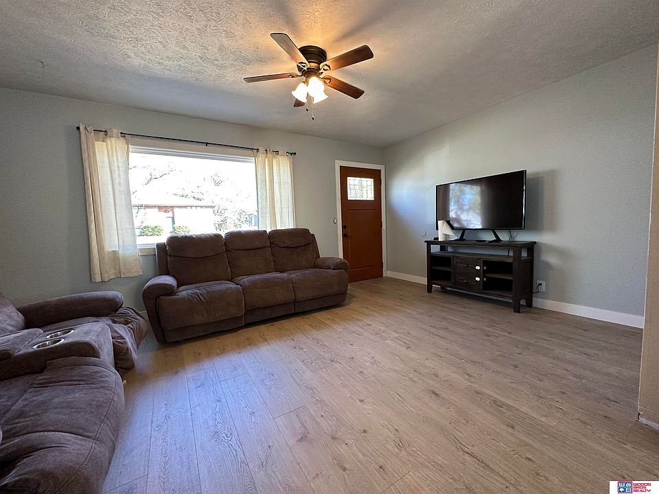 117 South St, Seward, NE 68434 Zillow