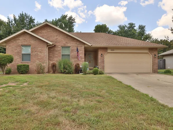 5253 S Morning Glory Lane, Battlefield, MO 65619