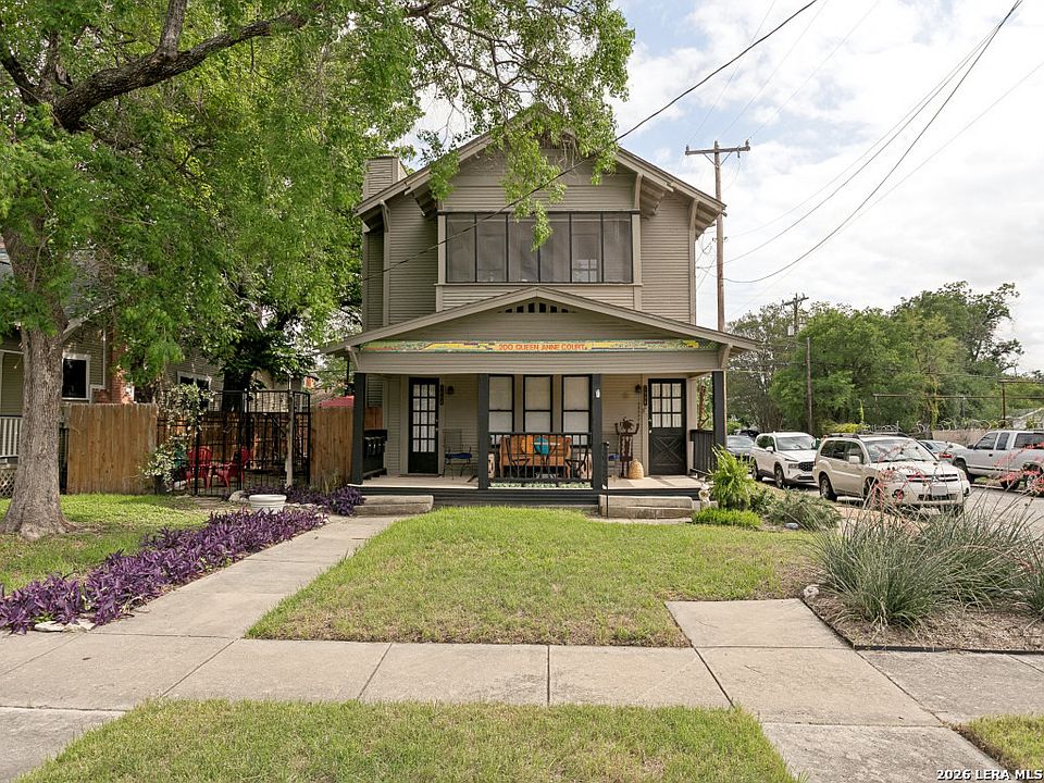 1st image of 200 Queen Anne Ct