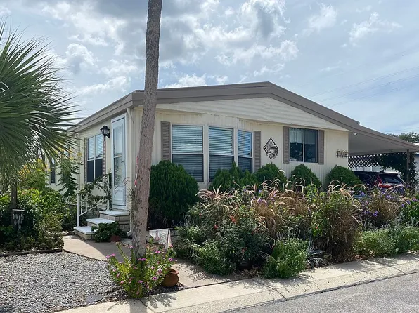 1056 Dove Ln, Tarpon Springs, FL 34689