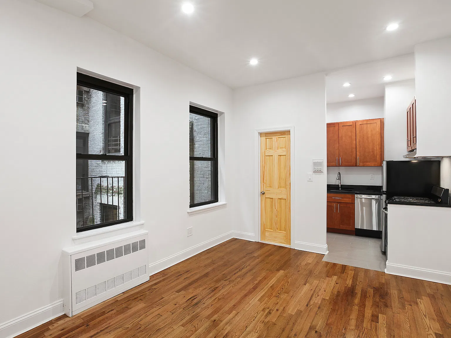330 West 85th Street — Photo 4