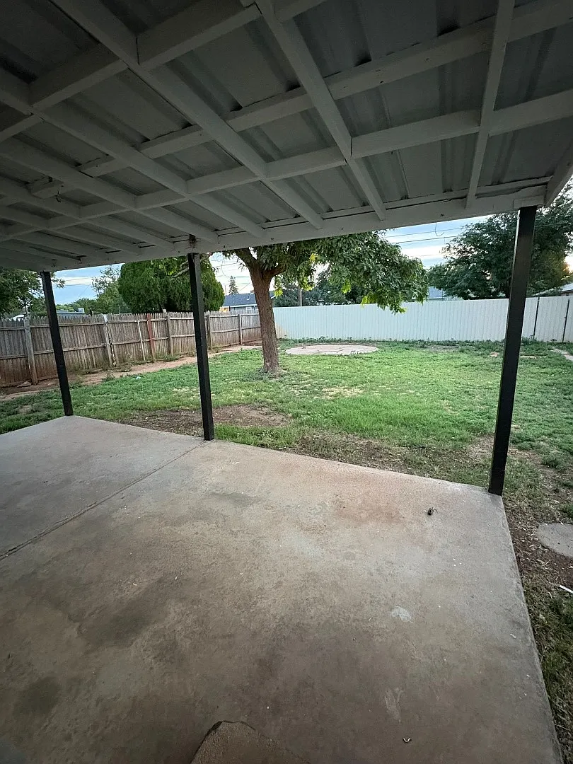 Property Photo - 2412 Wallace St