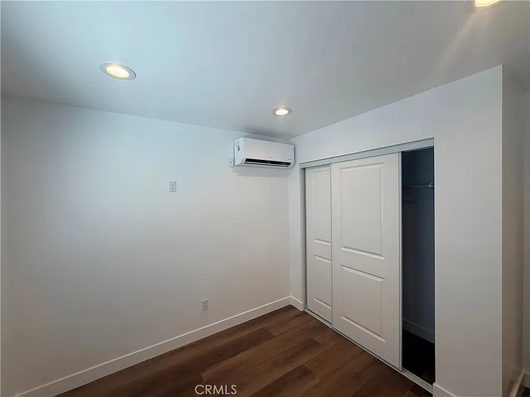 988 Valencia St #6 — Photo 25