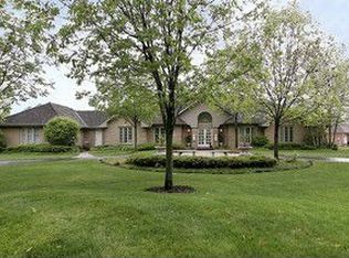 1920 Wedgewood Dr, Lake Forest, IL