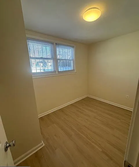 1416 Eastern Ave NE — Photo 17