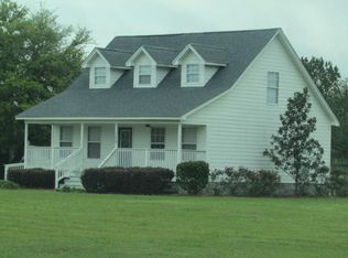 6806A Highway 90, Grand Ridge, FL 32442